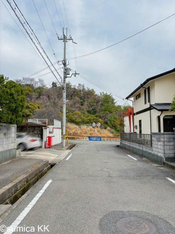 5DK Detached House in Iwade City, Wakayama Prefecture - Thumbnail 2