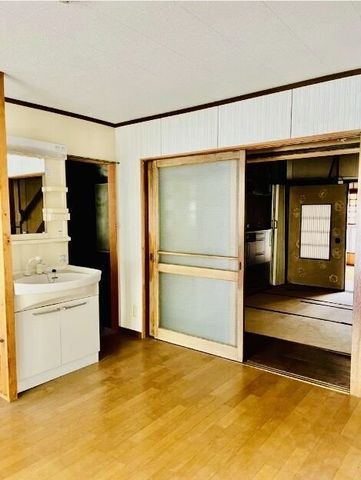 6K Townhouse for Sale in Nakagyo-ku, Kyoto | 83.29 sqm - Thumbnail 4