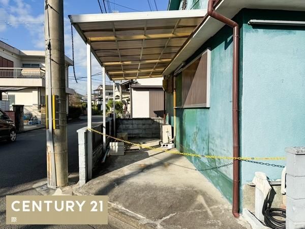 2DK Single-Story House for Sale in Iwade, Wakayama - Thumbnail 2
