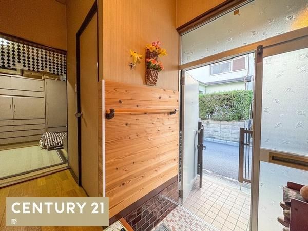 2DK Single-Story House for Sale in Iwade, Wakayama - Thumbnail 3
