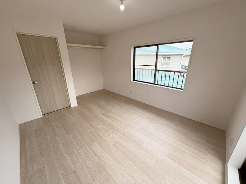 Renovated 4LDK House for Sale in Suzuka, Mie - Thumbnail 3