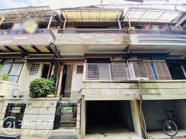 4DK Detached House for Sale in Osaka's Asahi Ward, Near Subway - Thumbnail 2