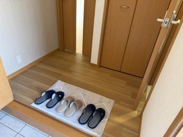 Renovated 3LDK House in Yao City, Osaka – 84 sqm - Thumbnail 3
