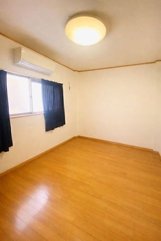 5LDK Detached House for Sale in Nishiyodogawa, Osaka - Thumbnail 4