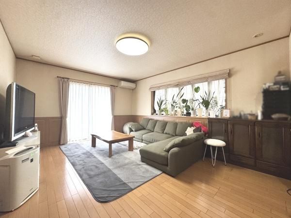 Spacious 4LDK Home Near Onoeno-Matsu Station, Kakogawa - Thumbnail 3
