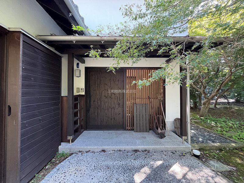 Renovated 2LDK House with Large Garden in Shimonoseki - Thumbnail 2