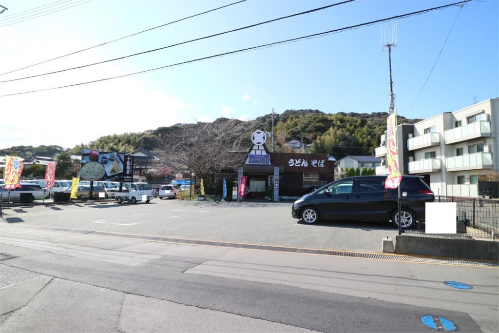 Renovated 2LDK House with Large Garden in Shimonoseki - Thumbnail 3