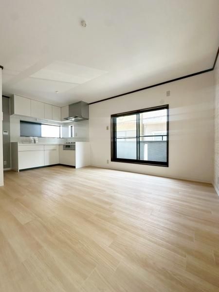 3LDK House with Loft near Neyagawa-shi Station, Osaka - Thumbnail 2