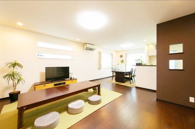 4LDK Detached House in Toyonaka, 127.51 sqm, Near Okamachi Station - Thumbnail 3