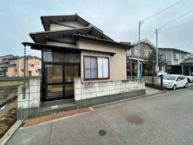 Renovated 4SDK House in Kanazawa, Ishikawa - Thumbnail 2