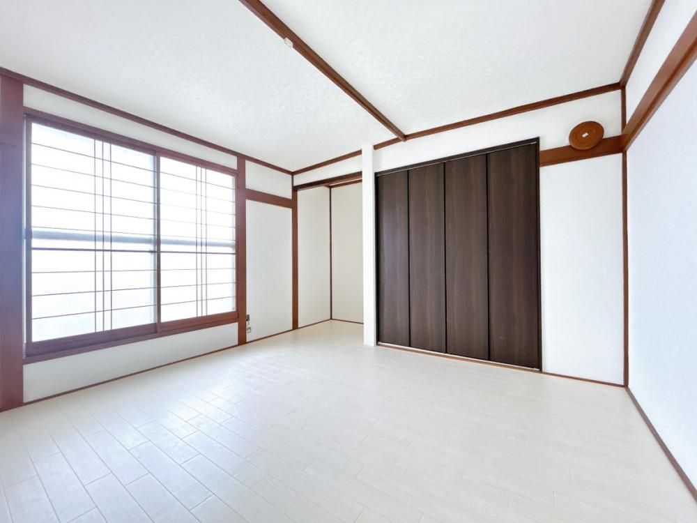 Renovated 5LDK Detached House for Sale in Obihiro, Hokkaido - Thumbnail 4