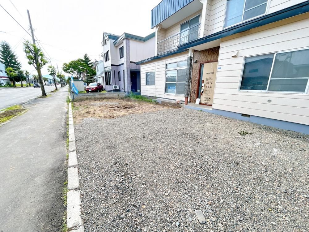Renovated 5LDK Detached House for Sale in Obihiro, Hokkaido - Thumbnail 2