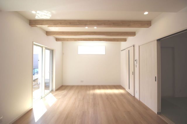 4LDK House for Sale in Sakurai, Nara - 102.67 sqm - Thumbnail 3
