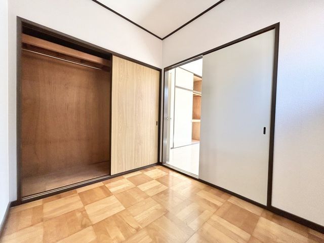 4SLDK House for Sale in Kashiba, Nara - 116 sqm - Thumbnail 3