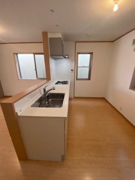 Renovated 3LDK House Near Neyagawa-shi Station, Osaka - Thumbnail 4