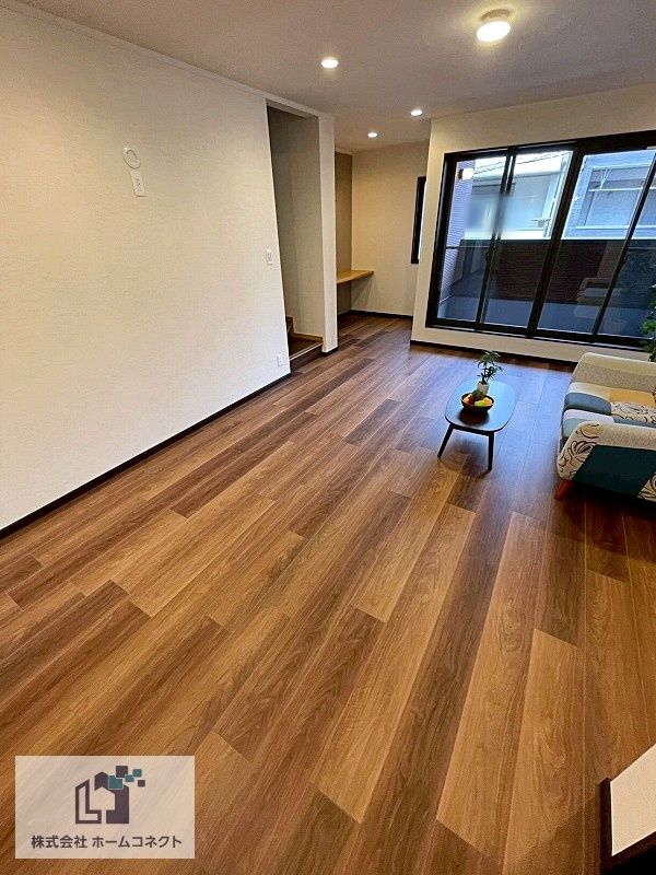 Renovated 4LDK House Near Shimoshinjo Station, Osaka - Thumbnail 3