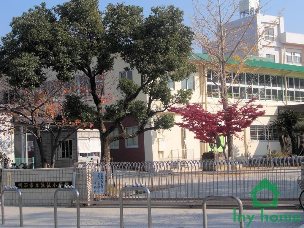 Modern 5SLDK House in Akashi with Solar Power & 3 Parking Spaces - Thumbnail 3