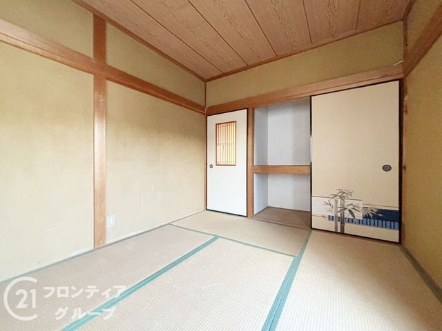 3LDK Detached House near Tsuda Station, Hirakata City - Thumbnail 3