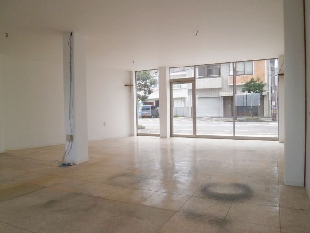8LDK Commercial Building Near Gobo Station in Wakayama - Thumbnail 3