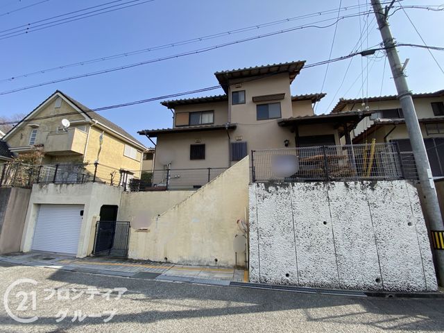 Renovated 4LDK House with Garden for Sale in Sakai, Osaka - Thumbnail 3