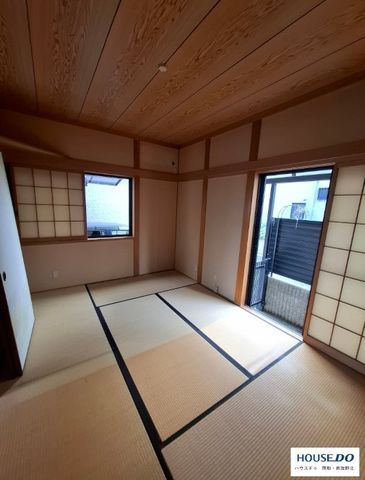 4LDK Detached House for Sale in Izumi City, Osaka - Thumbnail 3
