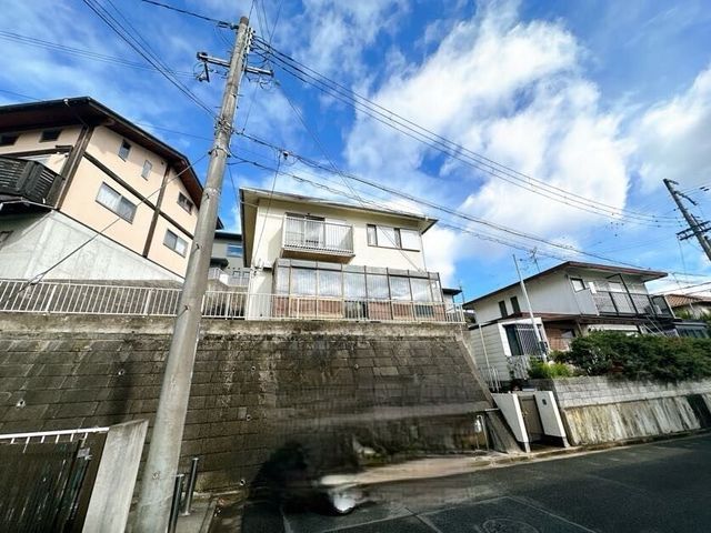 4SLDK House for Sale in Ikoma, Nara - 94.38 sqm - Thumbnail 2