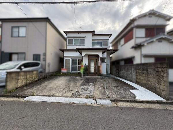 4DK Renovated House for Sale in Iwade, Wakayama - Thumbnail 2