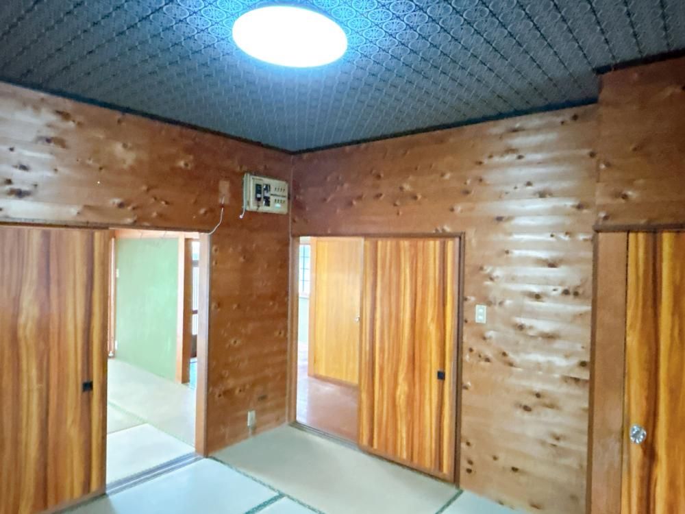 Renovated 5DK House in Hakui, Ishikawa with Parking for 3 - Thumbnail 4