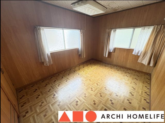 Spacious 6DK House for Sale in Taishi Town, Hyogo - Thumbnail 2