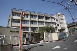 2LDK Wooden House for Sale in Higashiosaka, Osaka - Thumbnail 2