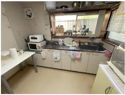 Renovated 4DK Detached House for Sale in Shijonawate, Osaka - Thumbnail 4