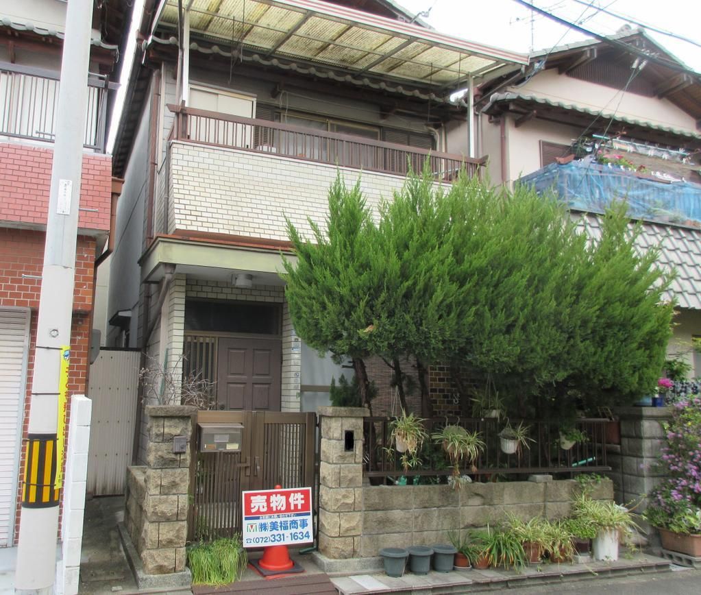 4DK Used House for Sale in Matsubara City, Osaka - Thumbnail 2