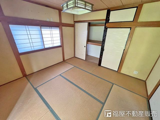 4LDK Wooden House with Garden for Sale in Hirakata, Osaka - Thumbnail 4