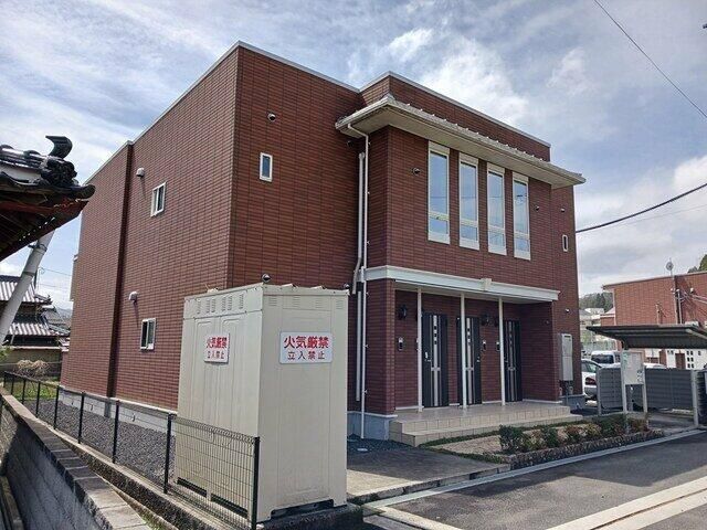 2DK Apartment for Rent in Maniwa City, Okayama - Thumbnail 4