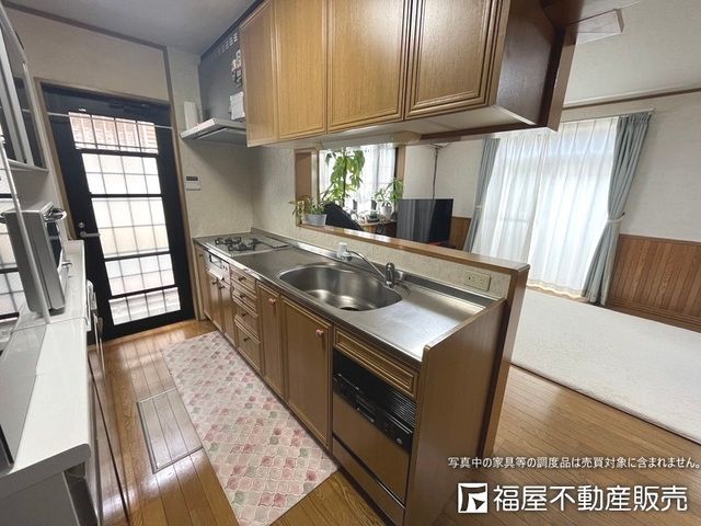 4LDK House for Sale in Kobe Nagata Ward with Recent Renovations - Thumbnail 3