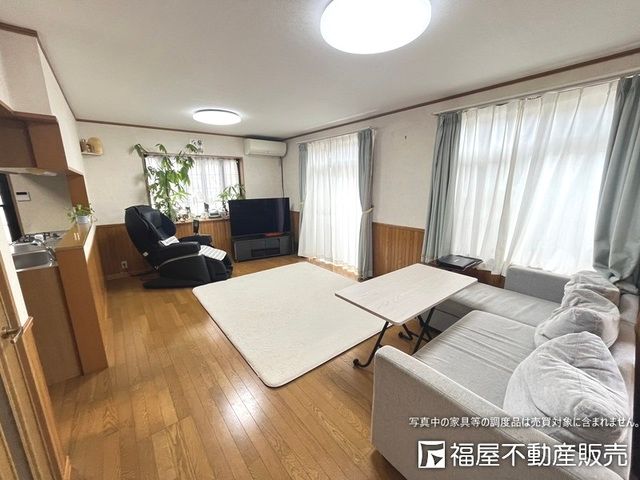 4LDK House for Sale in Kobe Nagata Ward with Recent Renovations - Thumbnail 2