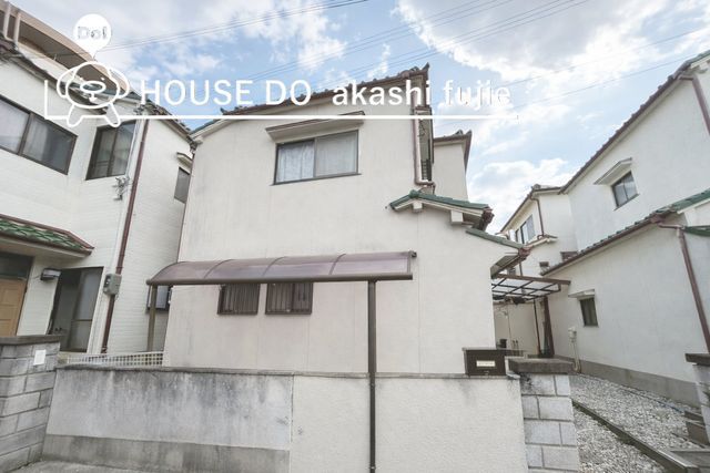 4DK House for Sale in Tsutsujigaoka, Kobe - 65.79 sqm - Image 1