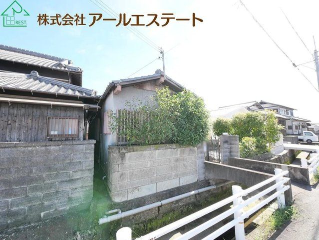 Spacious 5DK Single-Story House on 325㎡ Plot in Harima Town - Thumbnail 3