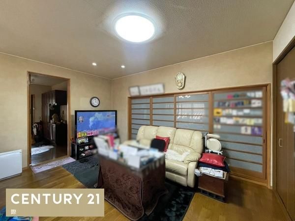 7SLDK Steel-Frame House in Wakayama City, 304sqm - Thumbnail 3