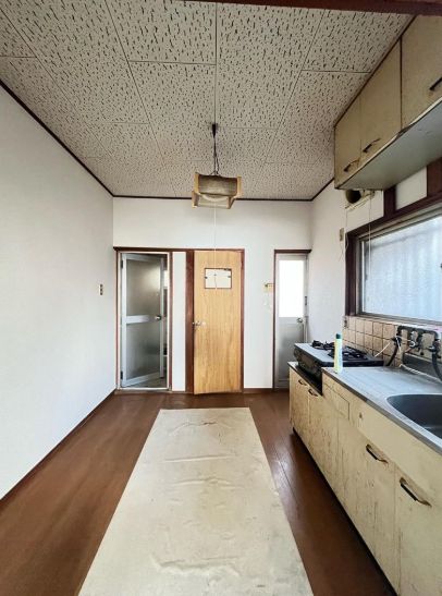 3DK Wooden House for Sale in Higashi-Osaka, Osaka - Thumbnail 4