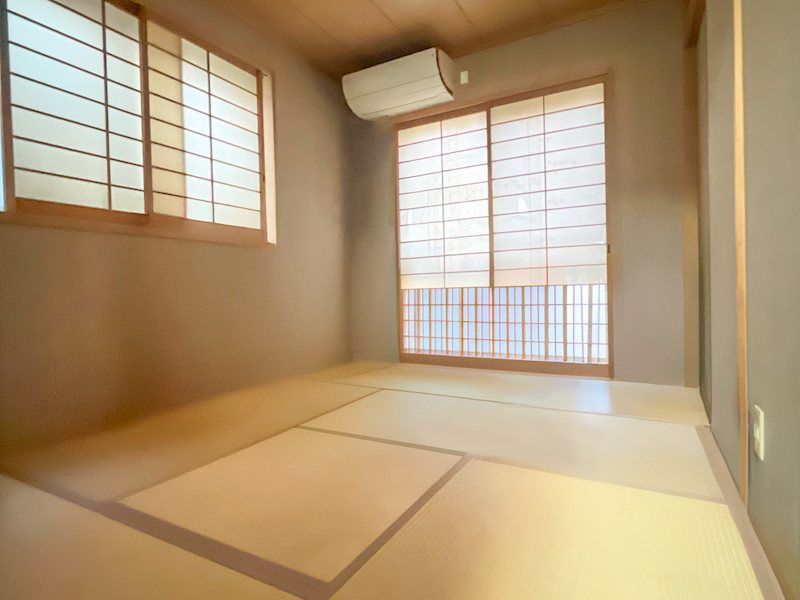 4LDK Detached House with Loft & Sunroom in Hirakata, Osaka - Thumbnail 4
