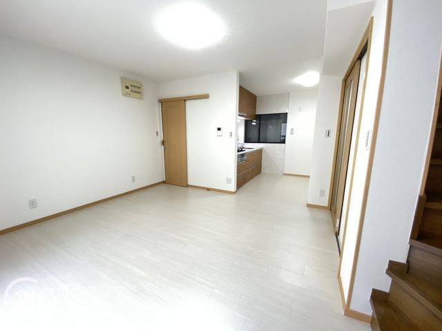 Renovated 4LDK House near Dainichi Station, Moriguchi, Osaka - Thumbnail 2