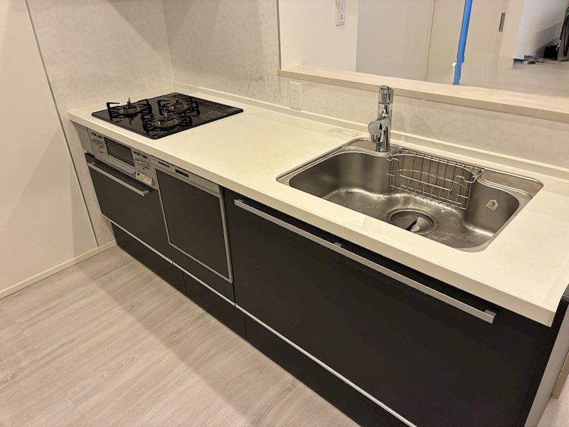 Modern 3LDK House for Sale in Amagasaki, Hyogo - Built 2022 - Thumbnail 4