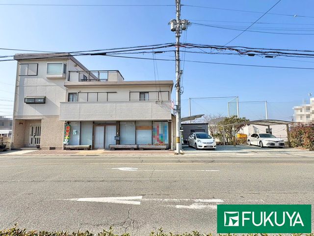 Shop House for Sale in Himeji with 6SLDK Layout and 5 Parking Spaces - Thumbnail 4
