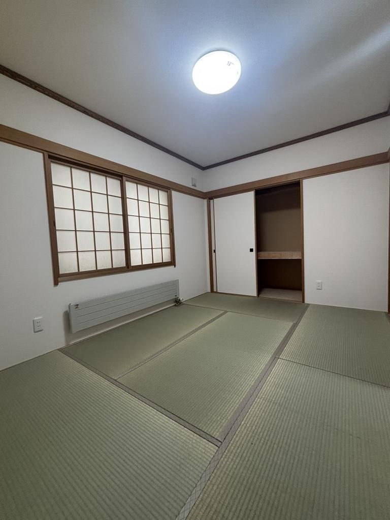 5LDK Detached House for Sale in Higashi-ku, Sapporo - Thumbnail 4
