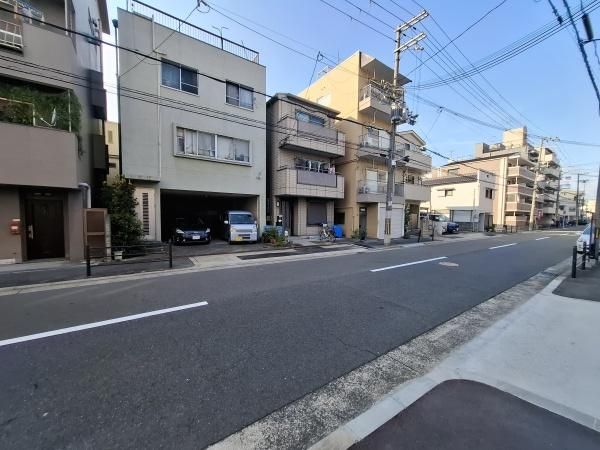 3LDK Steel-Frame House for Sale near Daido-Toyosato Station, Osaka - Thumbnail 2