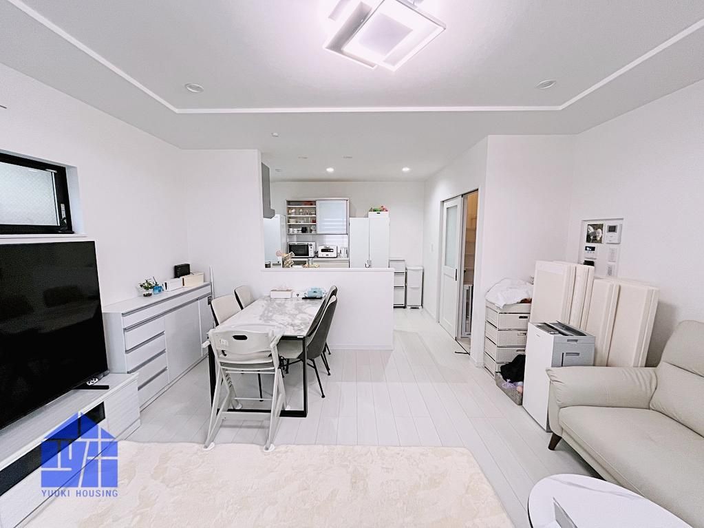 Modern 2024-Built House Near Kayashima Station, Neyagawa - Thumbnail 2