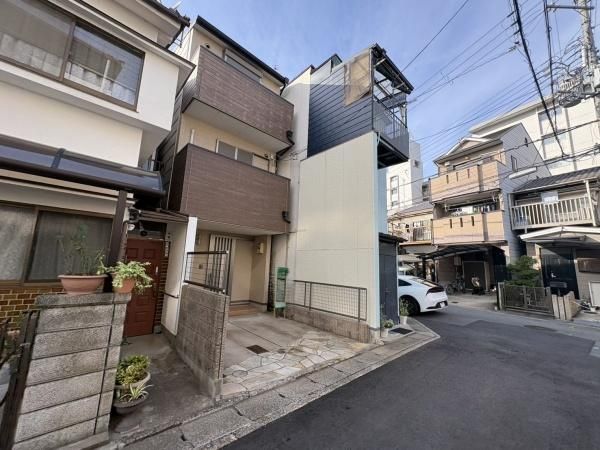 3LDK House for Sale in Yamashina-ku, Kyoto - 73.70 sqm - Thumbnail 3