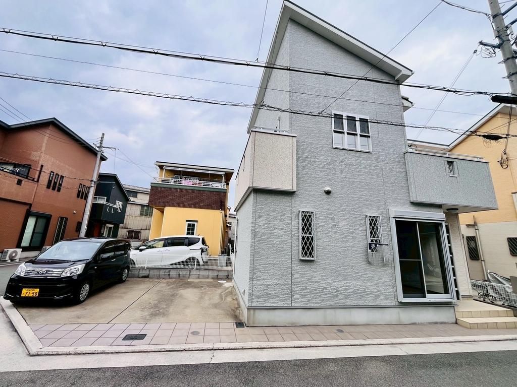 Renovated 4LDK House in Sakai Ward, Osaka - 95.98 sqm - Thumbnail 2