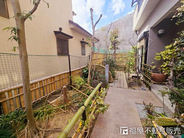4LDK House for Sale in Himeji, Hyogo | 1999 Build, 90.67 sqm - Thumbnail 2